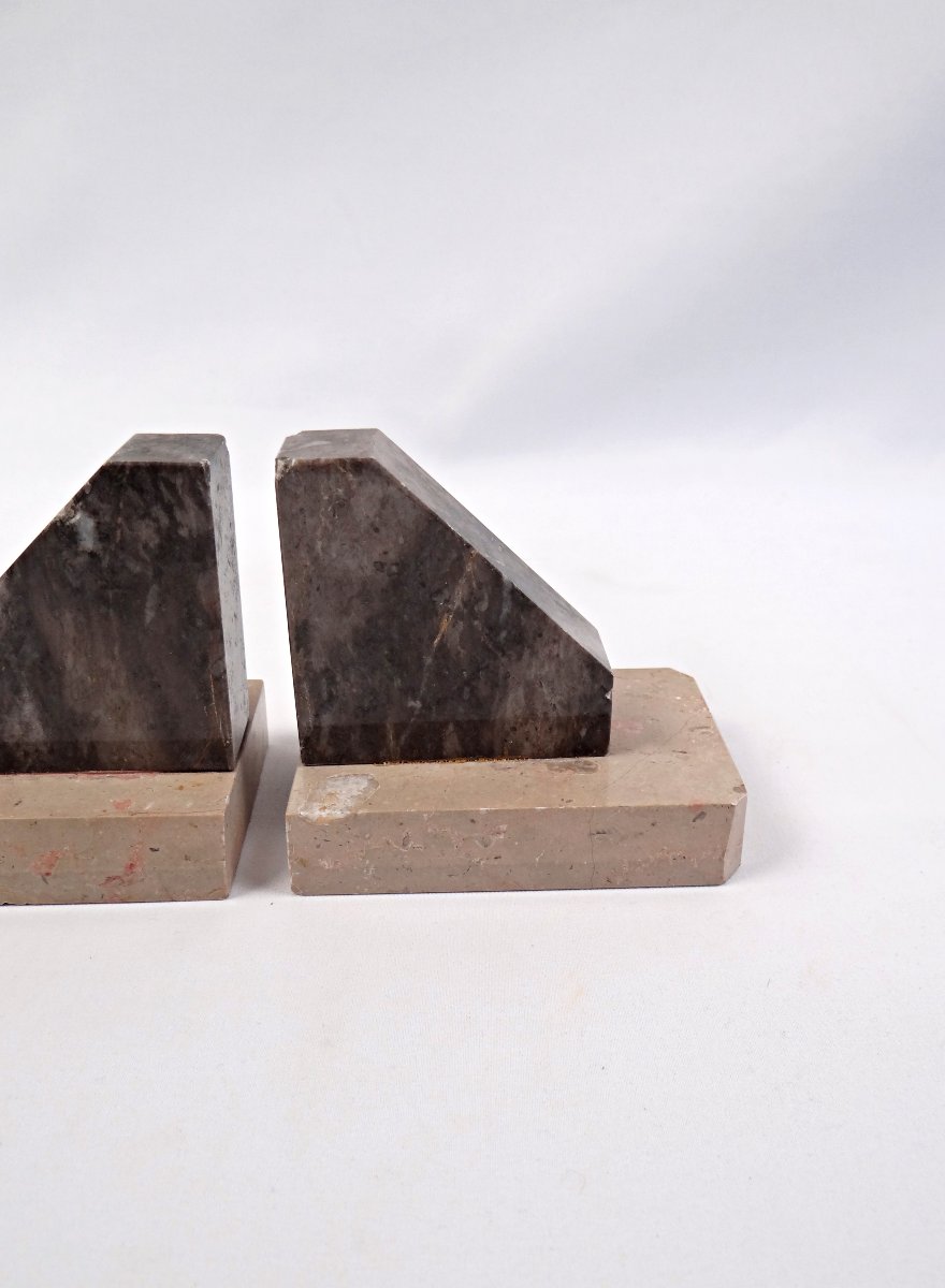 Pair Of Geometric Art Deco Bookends In Black & Beige Veined Marble, Early 20th Century-photo-3