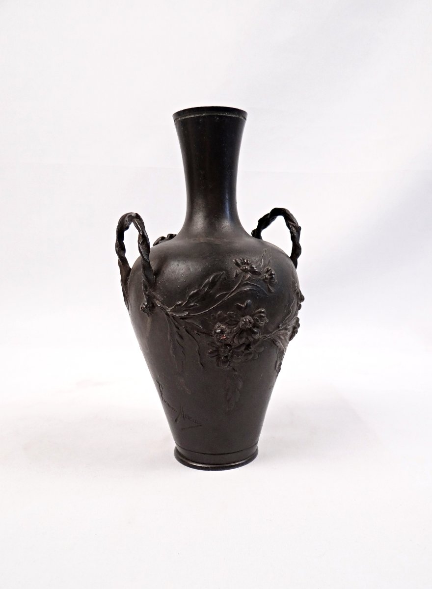Vase Art Nouveau en bronze à anses signé François Moreau (1832-1926) fin XIXe-photo-3