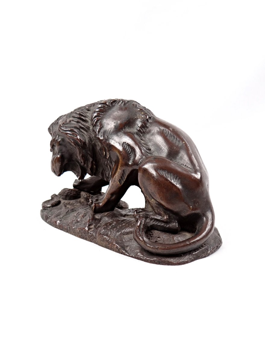 Sculpture en bronze lion au serpent dans le goût d'Antoine Louis Barye XIXe-photo-7
