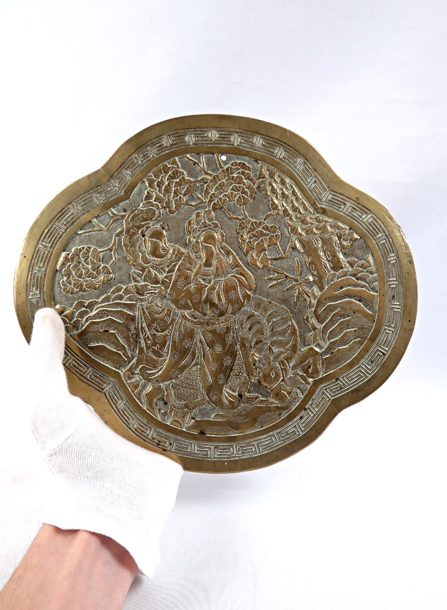 Plaque ornementale en bronze doré scène de couple mythologique Indochine fin XIXe-photo-1