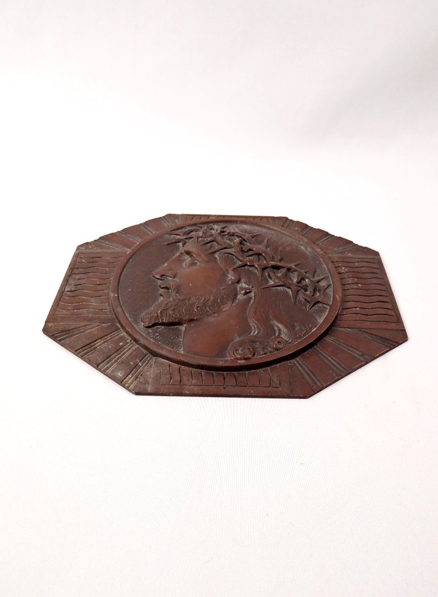 Plaque murale Art Déco en bronze du Christ couronne d'épines signée M Thomas début XXe-photo-1