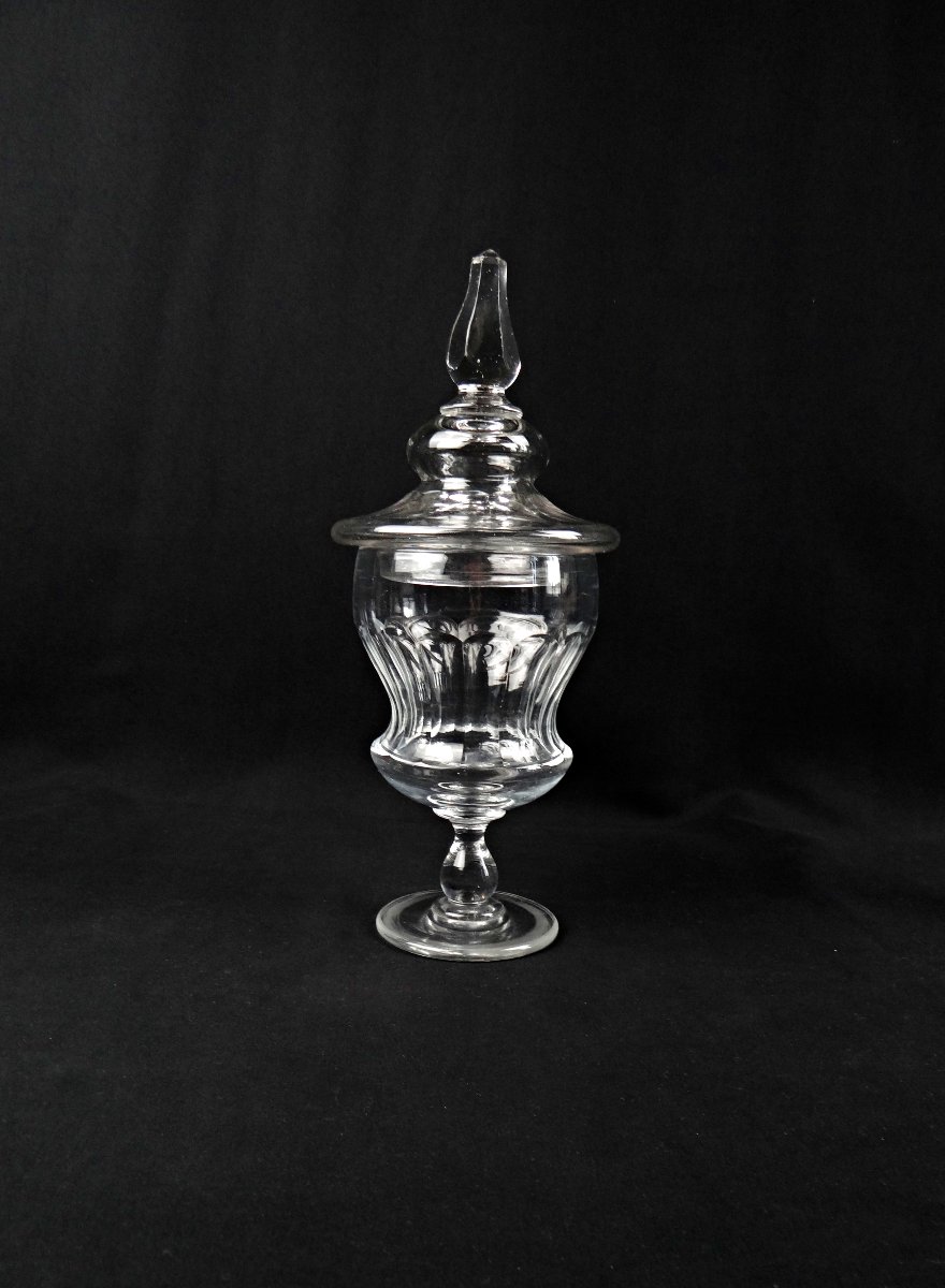 Large Crystal Drageoir Cut In The Baccarat Style Of The 19th Century
