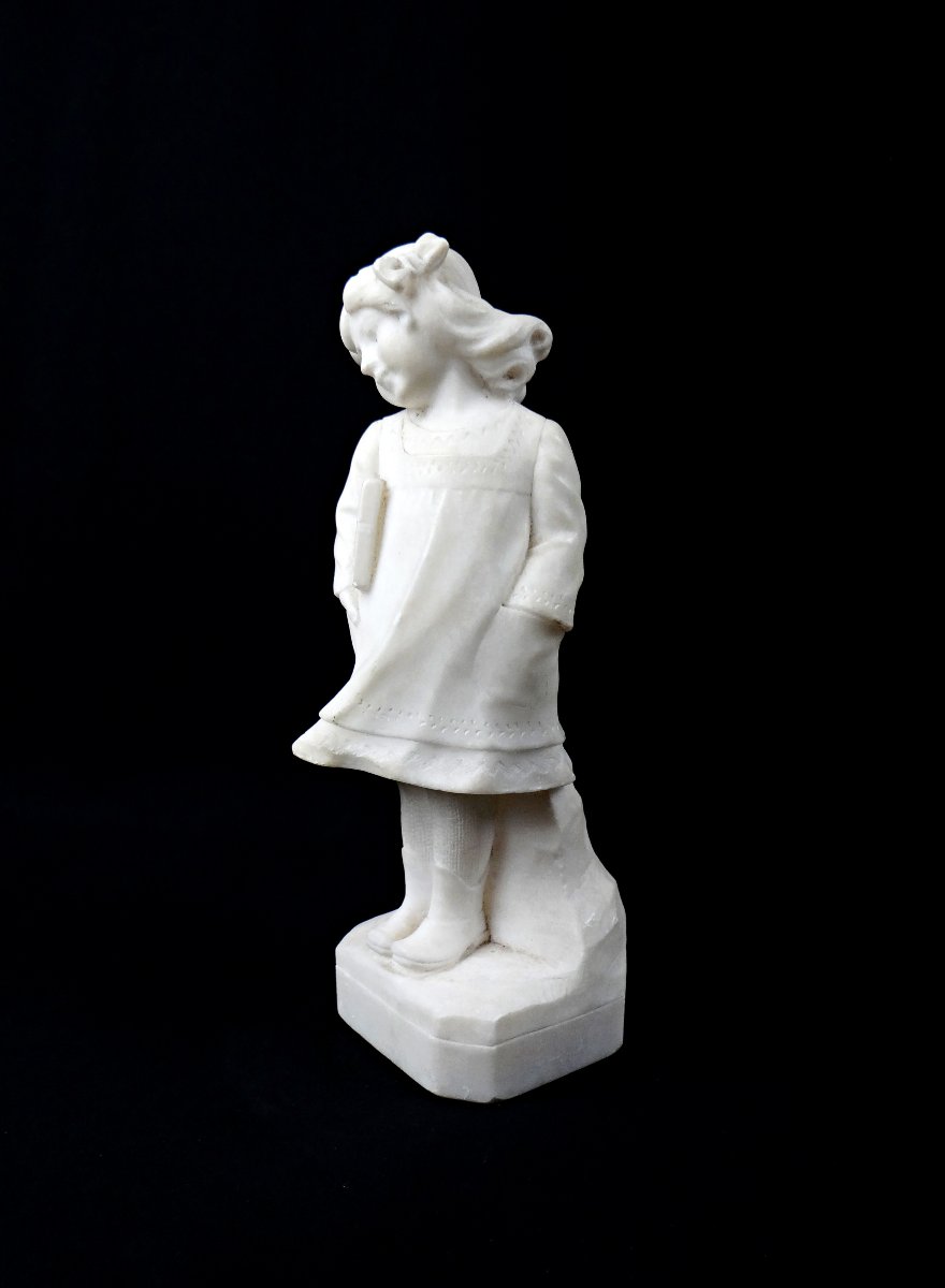 Sculpture en albâtre Art Nouveau signée E. Battiglia d'une jeune fille écolière fin XIXe-photo-5