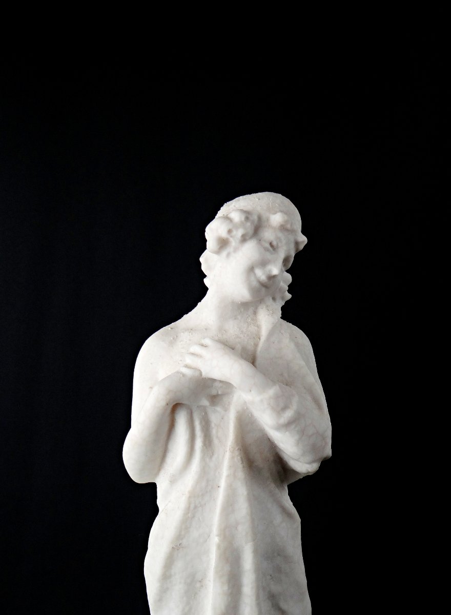 Statue Art Déco en calcaire ou eau pétrifiée d'une femme élégante début XXe -photo-2