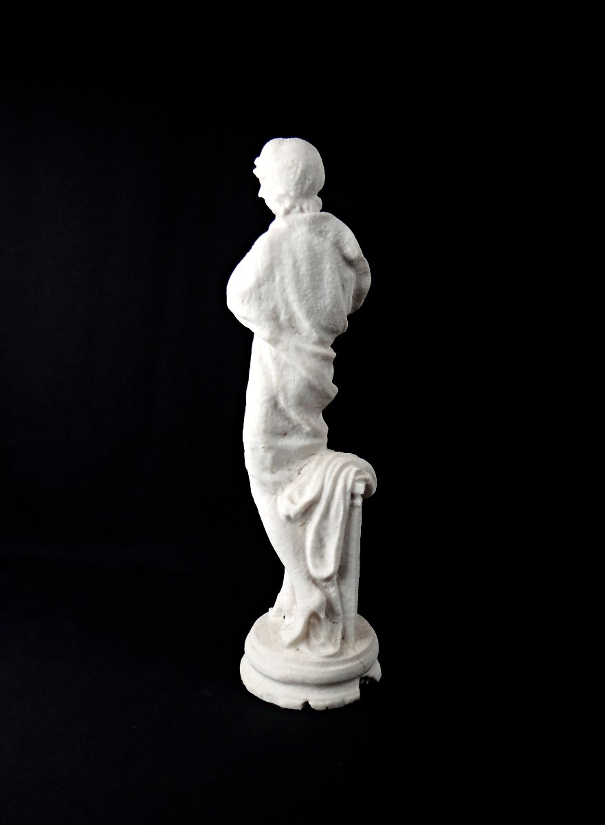 Statue Art Déco en calcaire ou eau pétrifiée d'une femme élégante début XXe -photo-2