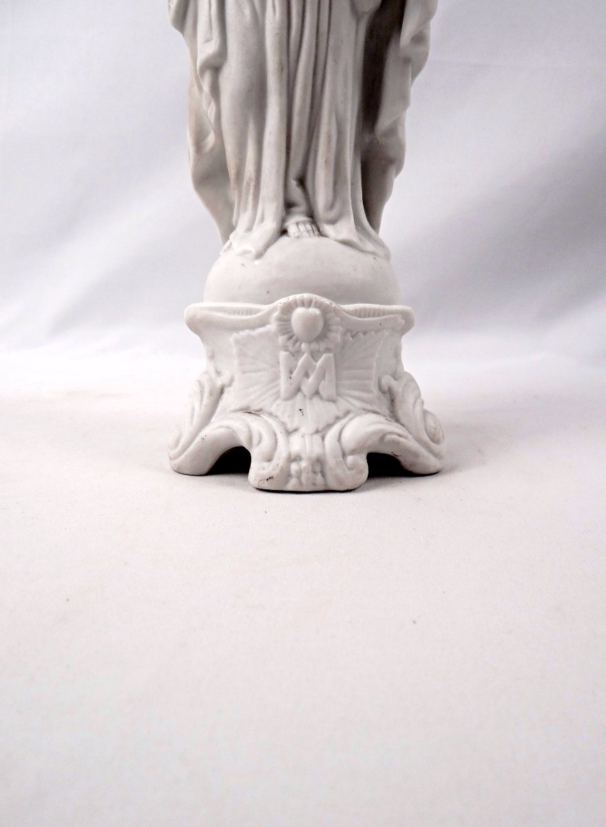 Vierge couronne de fleur à l'enfant en biscuit de porcelaine Art Nouveau fin XIXe-photo-1