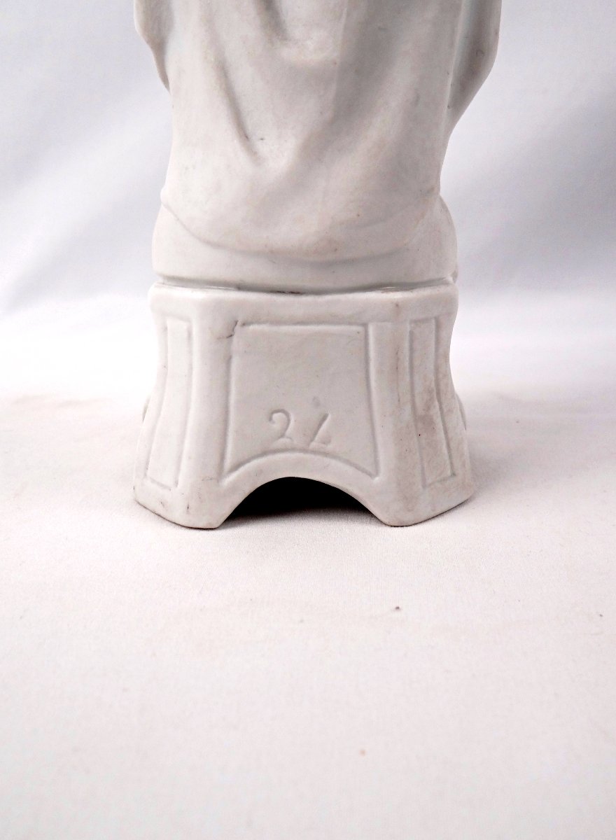 Vierge couronne de fleur à l'enfant en biscuit de porcelaine Art Nouveau fin XIXe-photo-3
