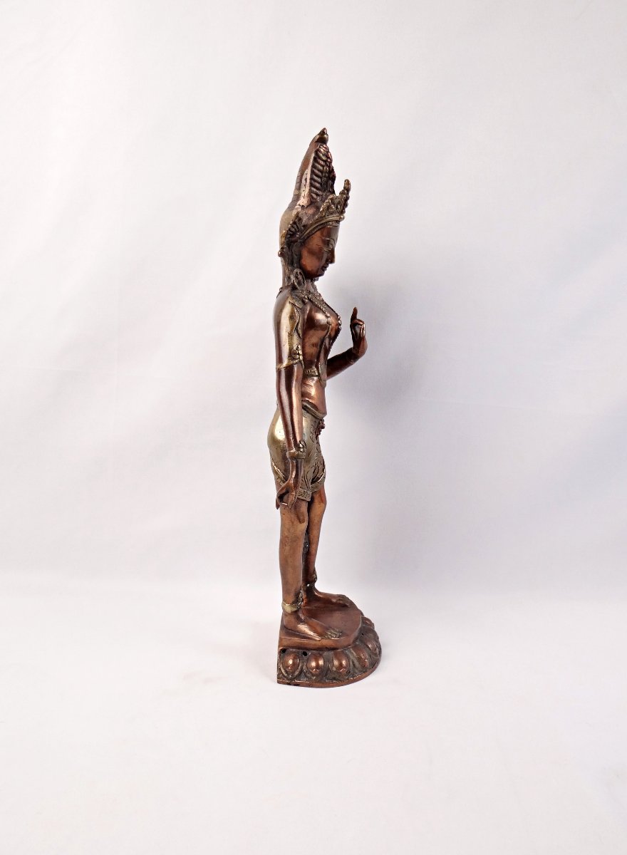Sculpture en bronze cuivré Bodhisattva de Tara debout Tibet début XXe-photo-3