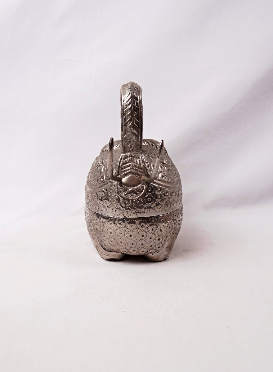 Silver Betel Box From The 1900s In The Shape Of An Elephant, Southeast Asian Handicraft  Genuine-photo-3