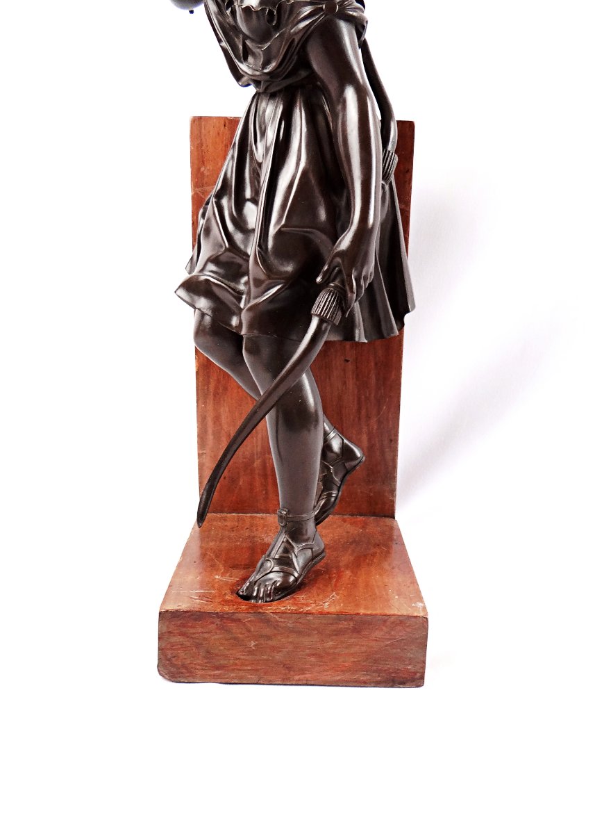 Diane chasseresse sculpture en bronze sur socle en bois fin XIXe-photo-3