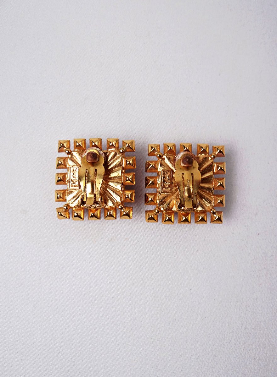 Pair Of Yves Saint Laurent & Goosens Gold-plated Clip-on Earrings With Gripoix-photo-2