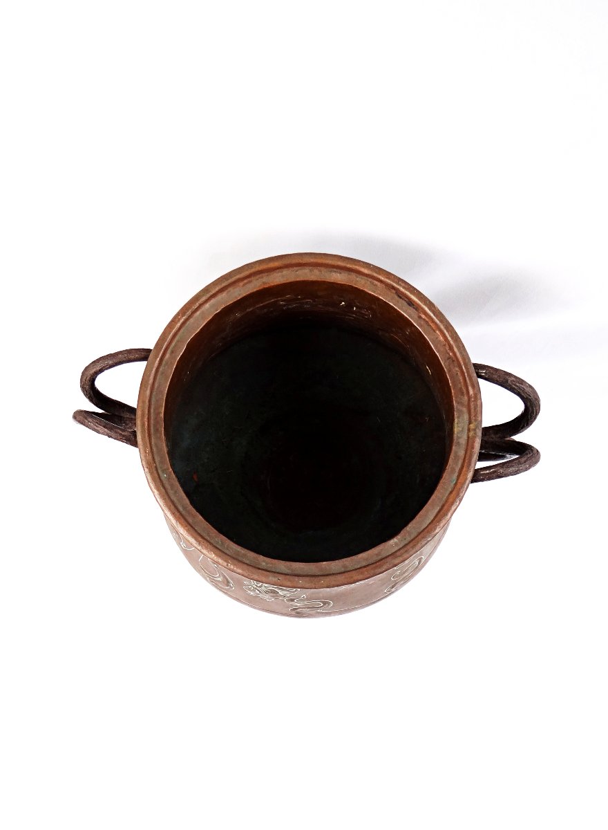 Chaudron ou Cache pot en cuivre Art Nouveau signé L. Guibard fin XIXe-photo-1
