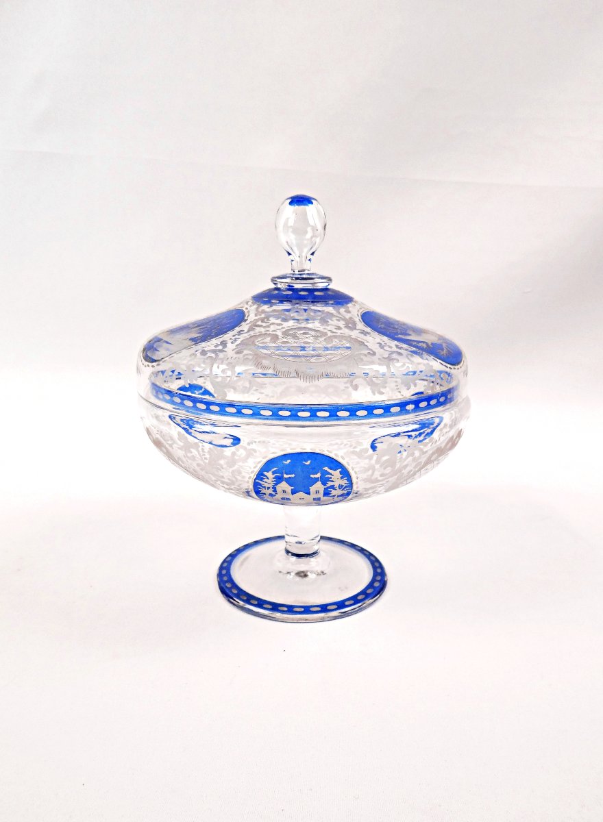 19th-century Bohemian Glass Candy Dish On A Foot, Engraved With Rocaille And Foliage Motifs-photo-2