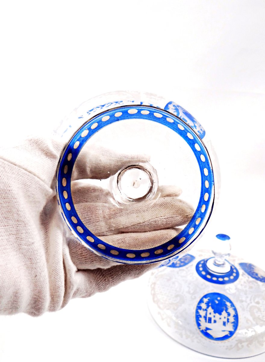 19th-century Bohemian Glass Candy Dish On A Foot, Engraved With Rocaille And Foliage Motifs-photo-7
