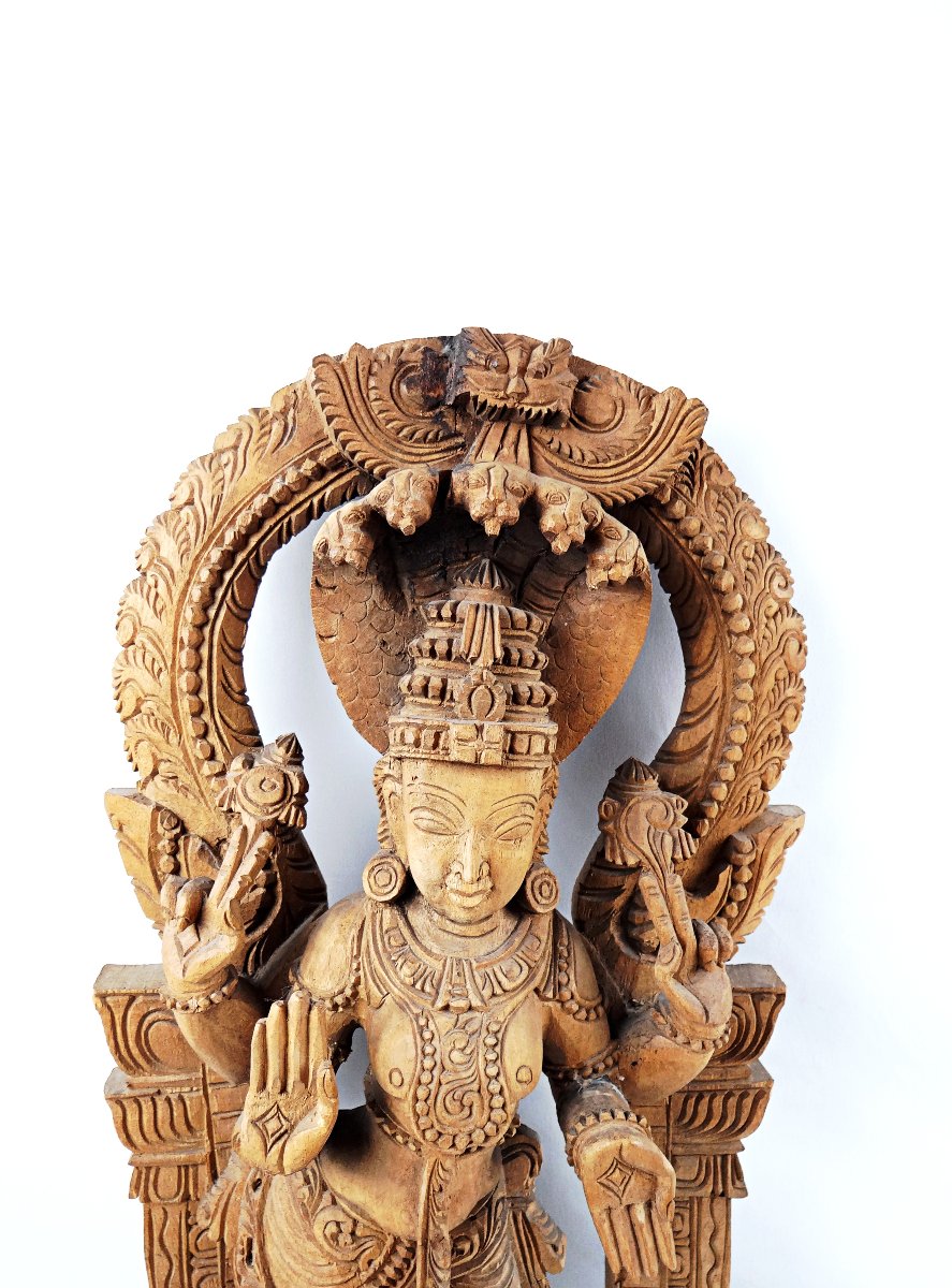Sculpture Vaishnavi aux naga en bois artisanat religieux népalais milieu XXe-photo-2