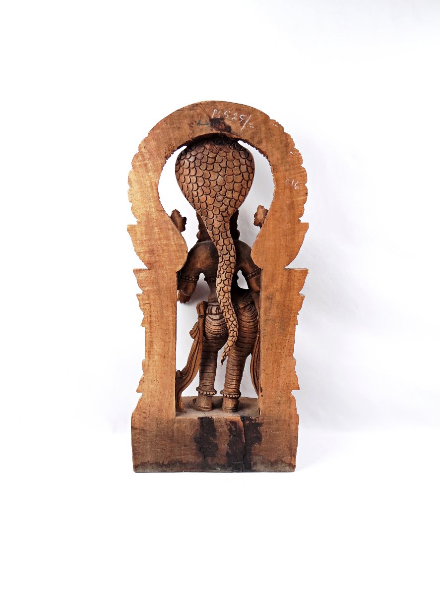 Sculpture Vaishnavi aux naga en bois artisanat religieux népalais milieu XXe-photo-3