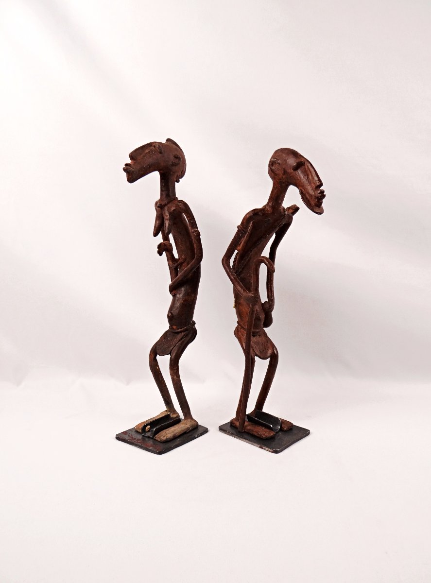 Paire de sculpture en bronze africain le marcheur et la maternité milieu XXe-photo-4