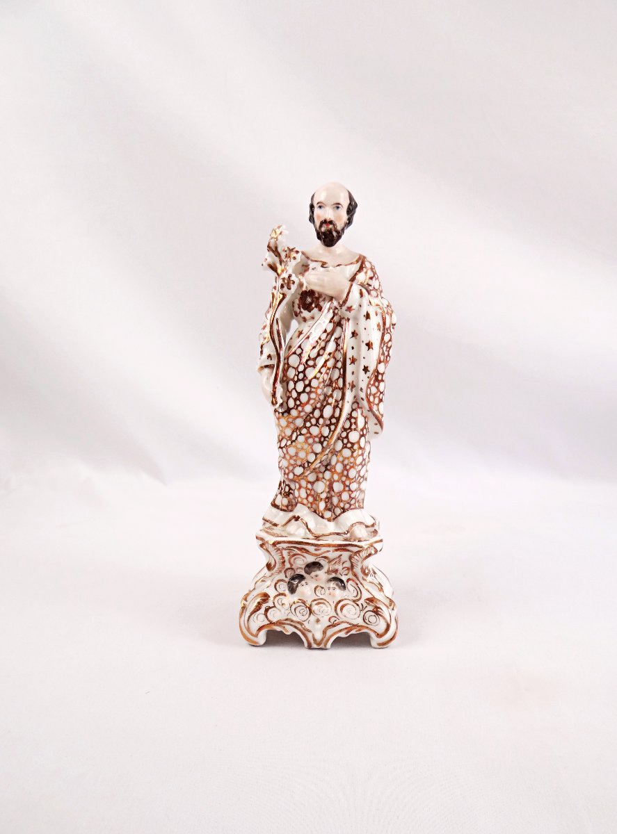 Saint Joseph à la fleur de lys en porcelaine de Paris émaillée blanche & or XIXe