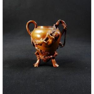 Vase tripode au Putti en Bronze par Barbédienne signé Barrias Art Nouveau fin XIXème