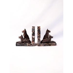 Pair Of Art Deco Bookends Featuring Standard-sized Sheepdogs On A Marble Base, Early 20th Century