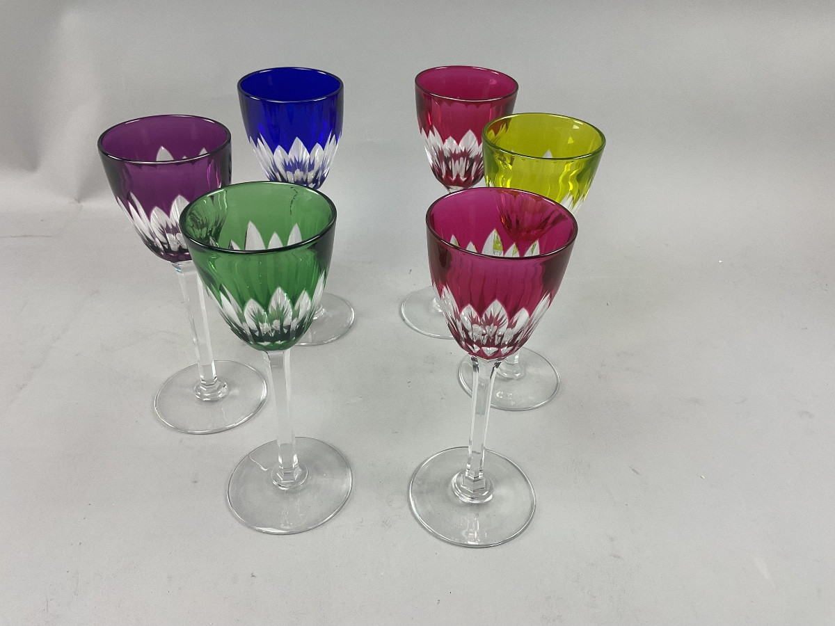 Six verres de couleur modèle Vérone,  Baccarat 