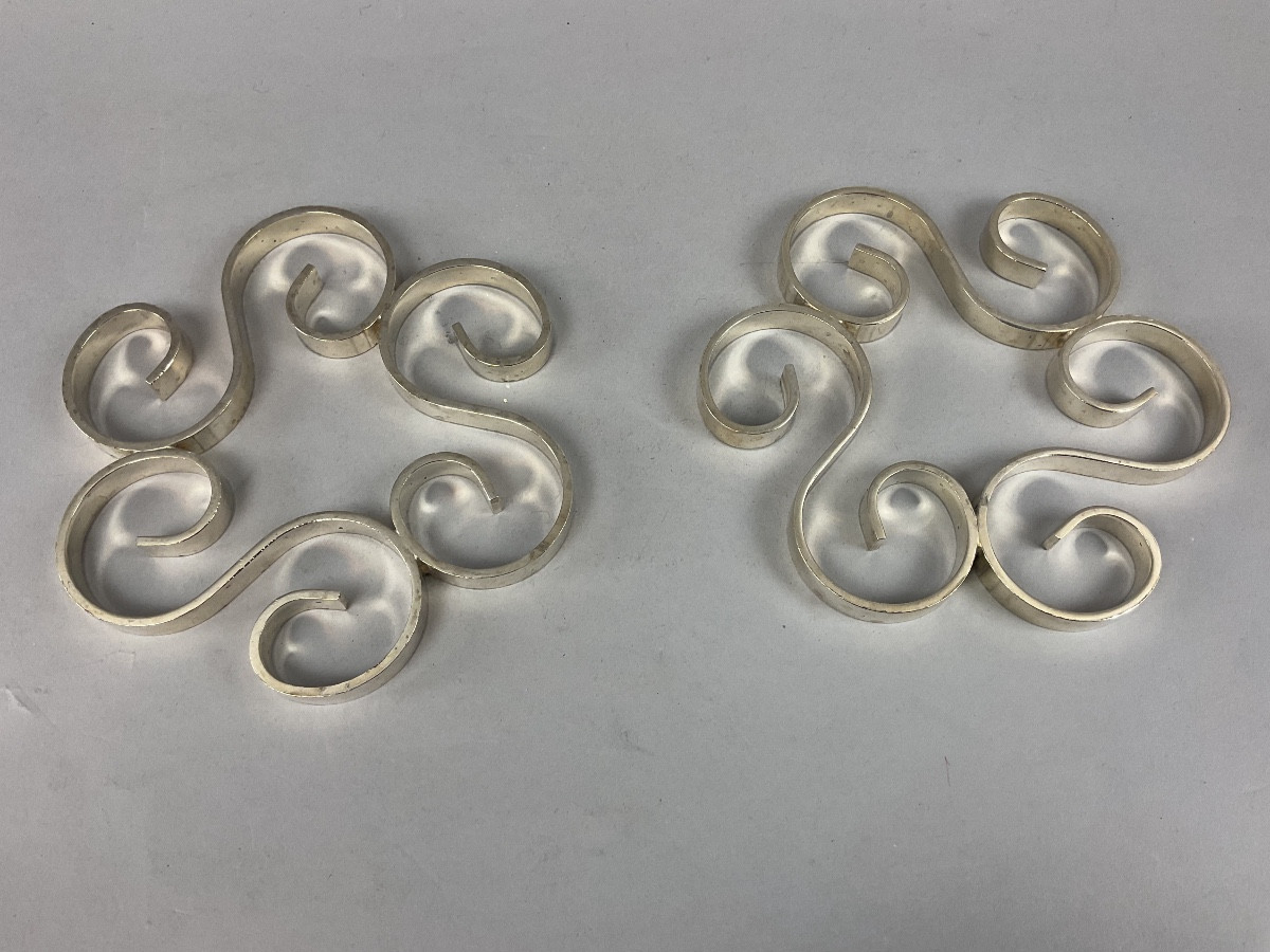Paire de Dessous de bouteilles  modèle arabesque Christofle 