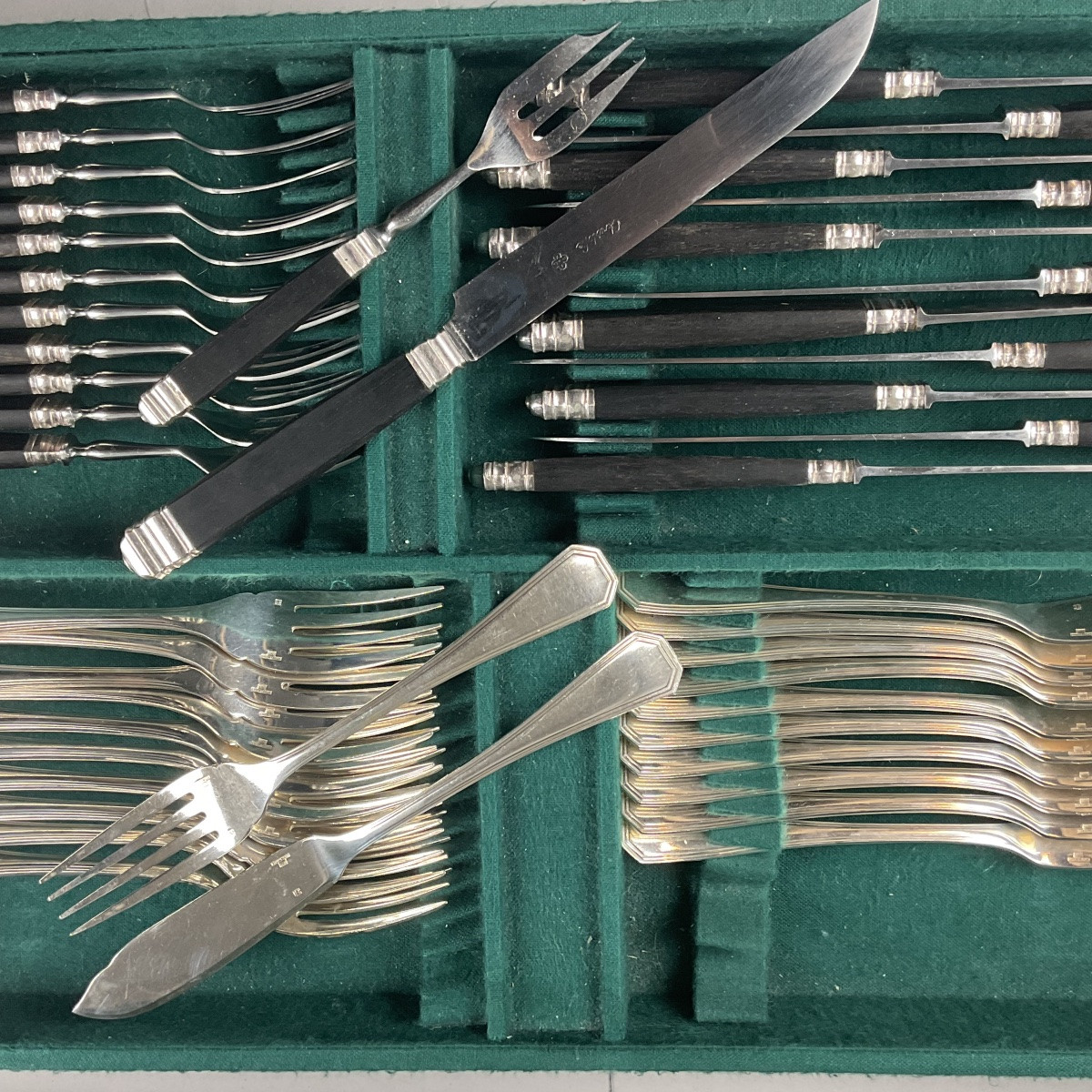 Christofle America Pattern 132-piece Flatware Set -photo-1
