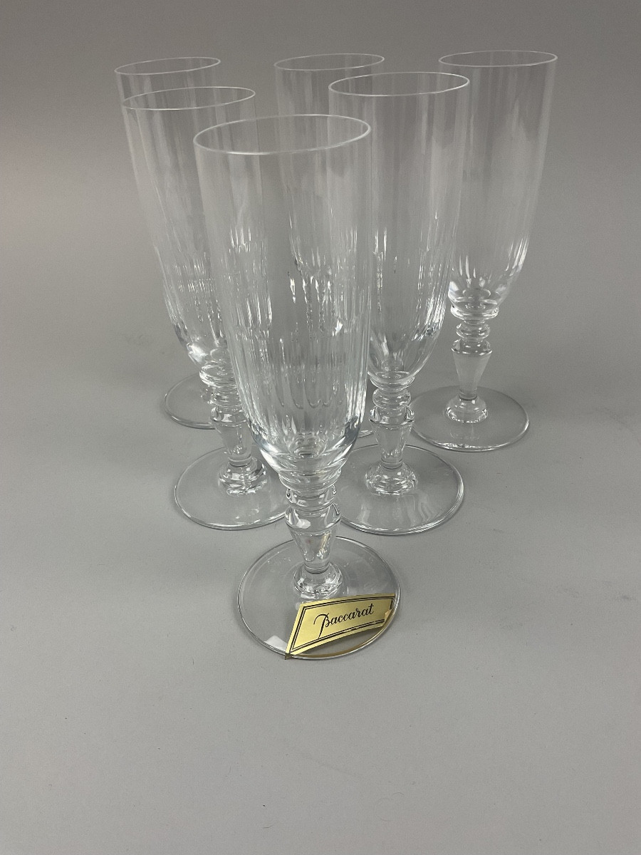 Série de six flûtes à champagne Baccarat modèle Renaissance 