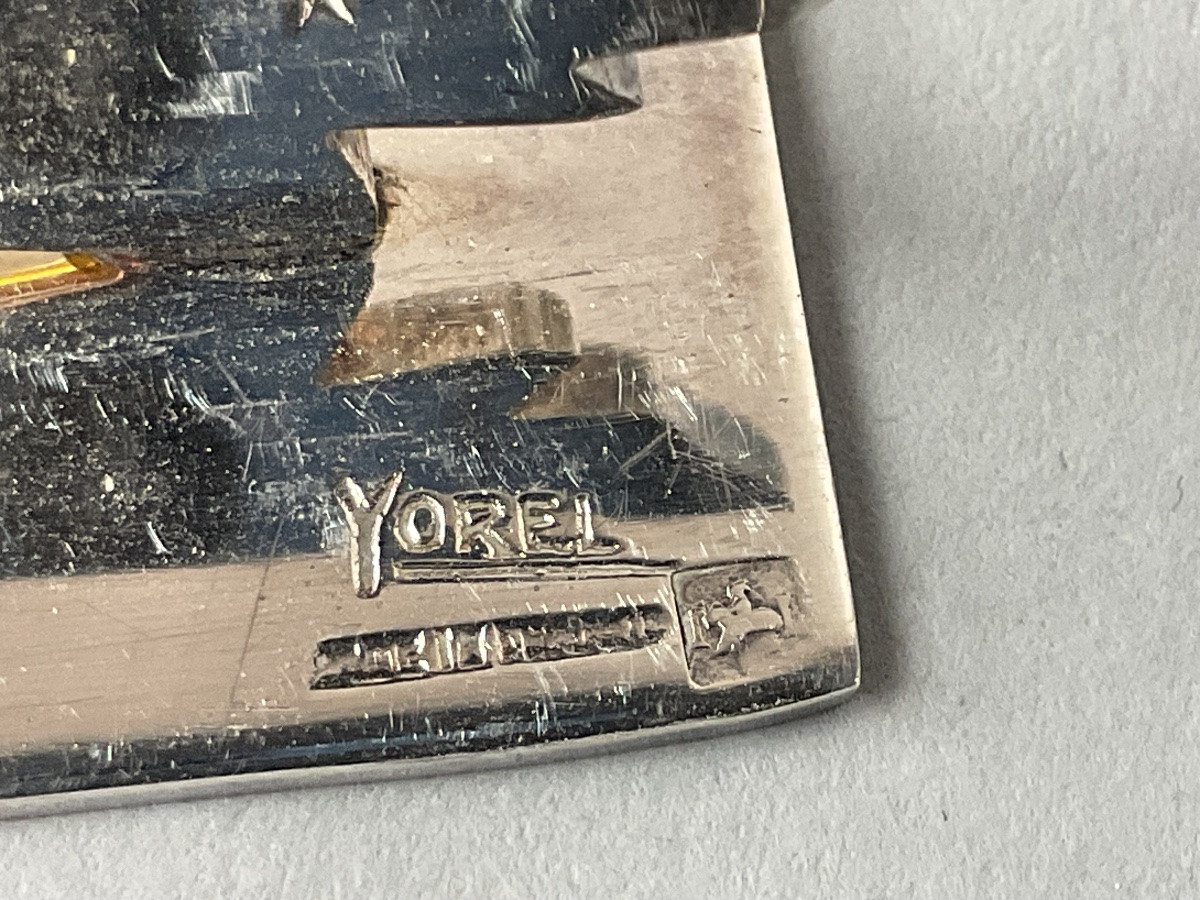 Twelve Animal Knife Holders-photo-4