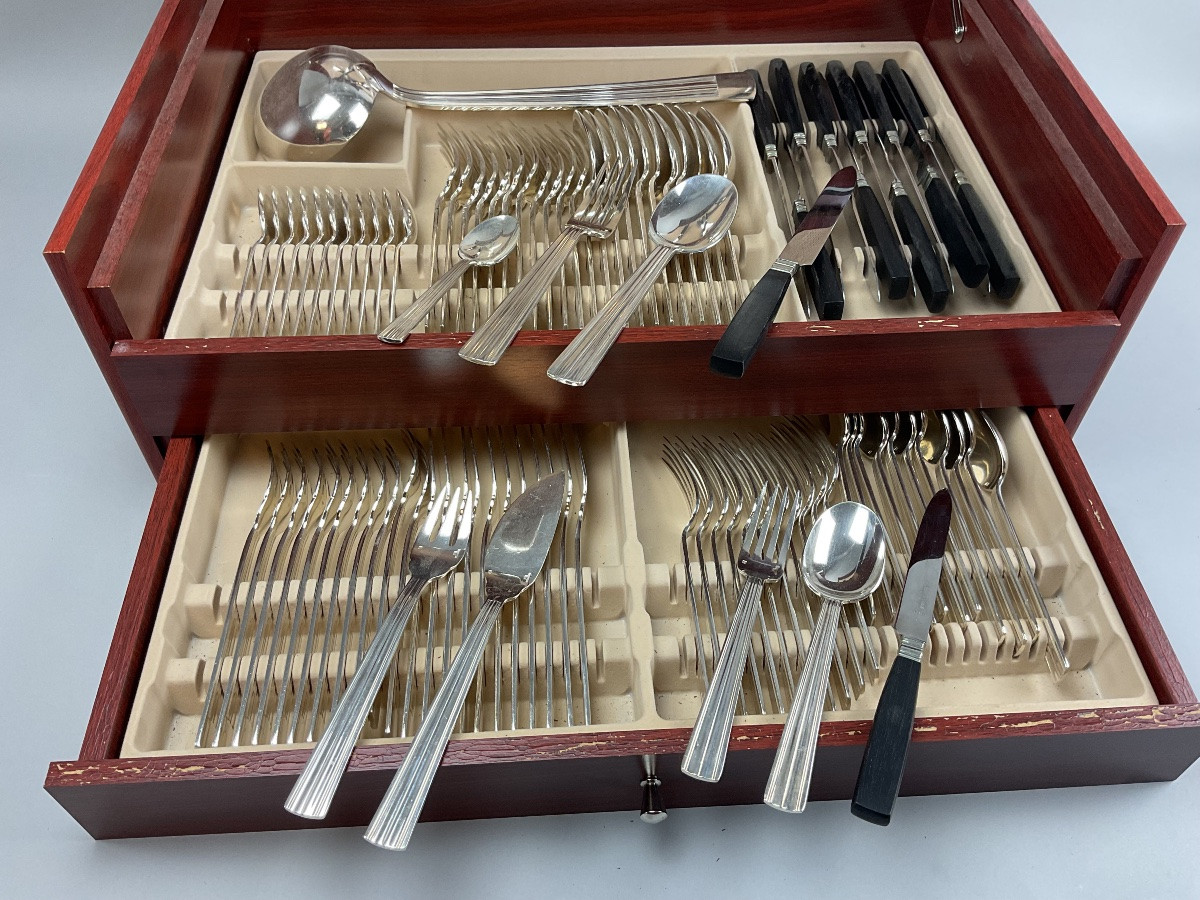 Christofle Menagère Model Mira 107 Pieces