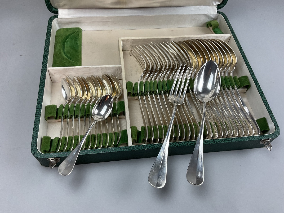 36-piece Silver-plated Baguette Medallion-shaped Cutlery Tray