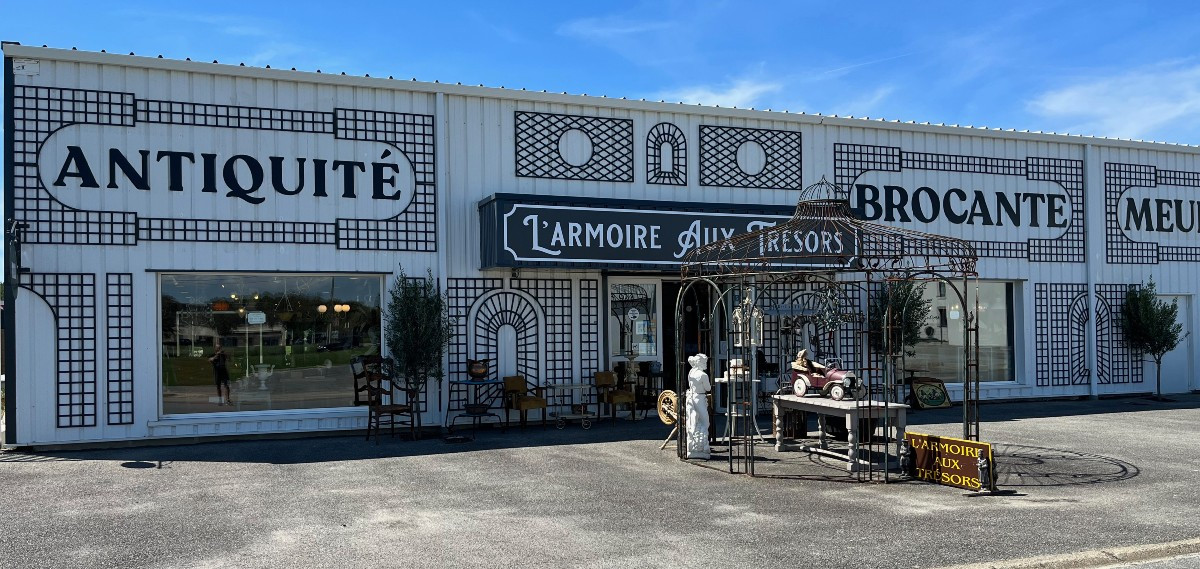 L'Armoire aux Trésors