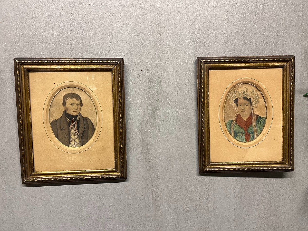 Paire d' Aquarelles  Portraits  Homme  Femme  Couple De Normands De Caen De 1830 tableaux Castel 