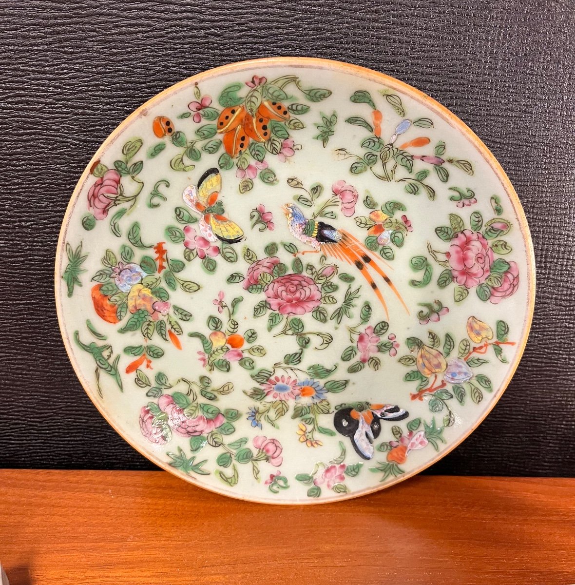 Assiette Chinoise  porcelaine Vert Céladon Papillon Oiseaux  Polychrome 