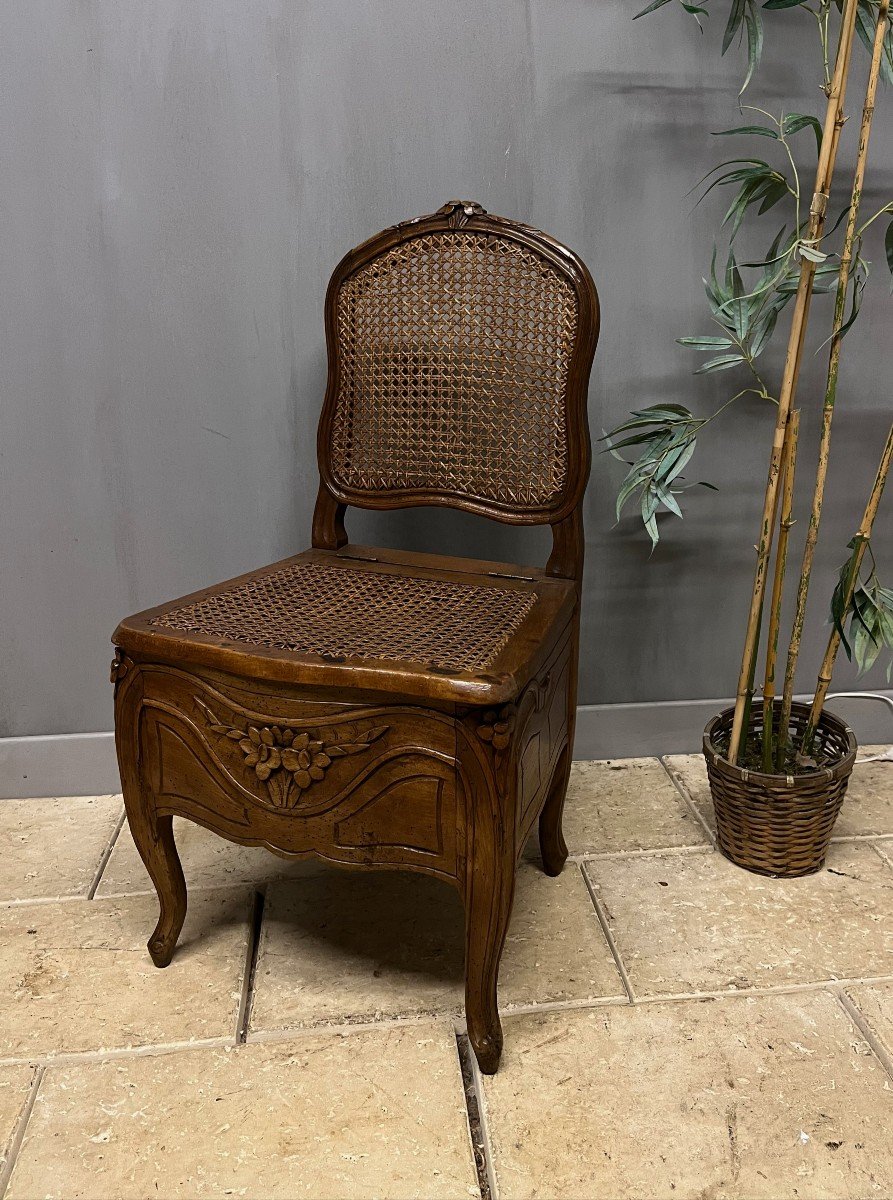 Siège d'aisance époque  Louis XV  Chaise Commodité En Hêtre