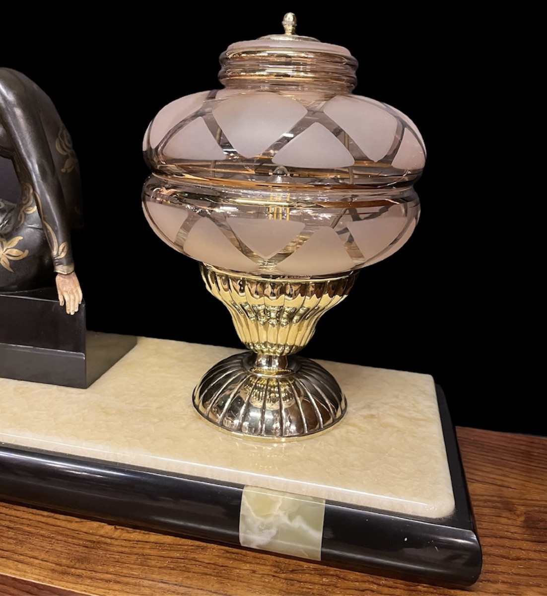 Art Deco Lamp For A Woman -photo-2