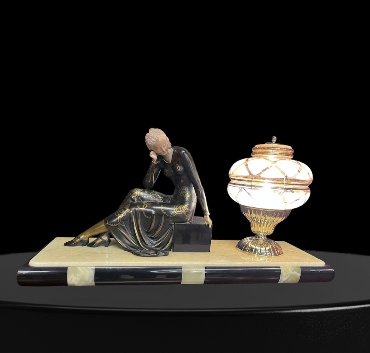 Art Deco Lamp For A Woman 