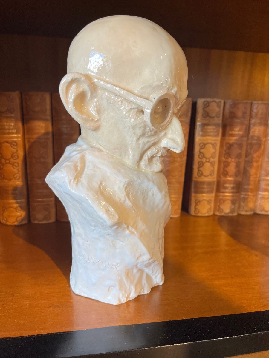  Terracotta Sculpture By Raymond Raffour: A Bust Of "gandhi" -photo-2