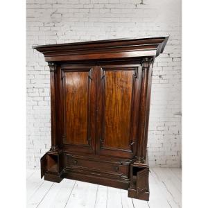 Victorian Mahogany Hunting Wardrobe 