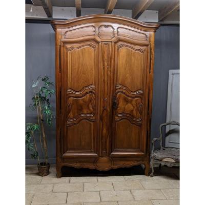 Grande Armoire Louis XV Campagnard En Noyer Chapeau Gendarme H 260 Cm 