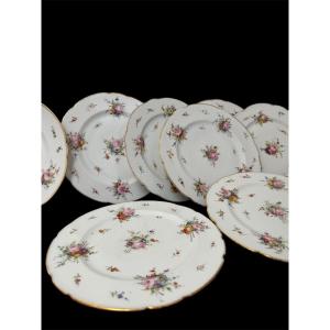 Suite De 7 Assiettes à Dessert En Porcelaine De Limoges. Milieu XIXe Siècle 