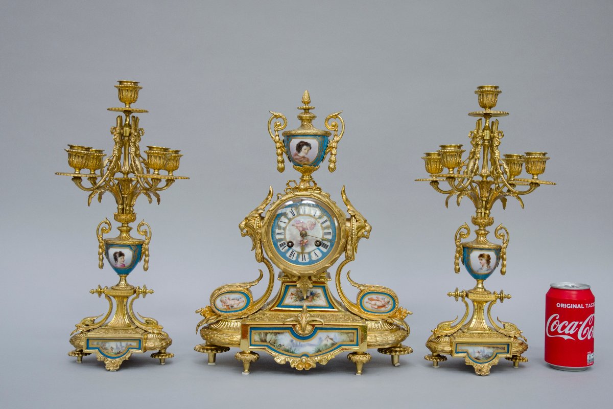 Garniture avec pendule et chandeliers, porcelaine de Sèvres et bronze doré, 19e siècle-photo-8