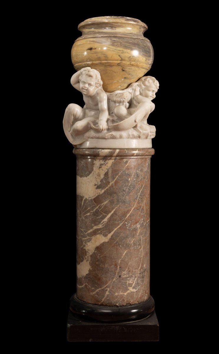 Grande vasque « aux tritons » en marbre sur colonne, 19e siècle. Jardinière-photo-3