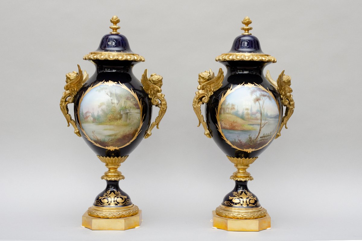 Pair Of Large Cobalt-blue Vases With Bronze Mounts Featuring Busts Of Winged Women, Sèvres-photo-2