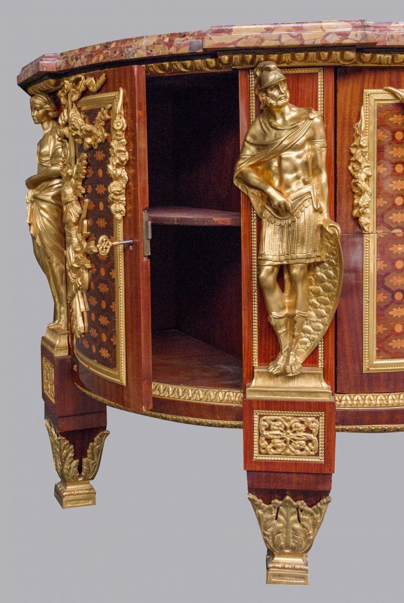 Commode "aux Guerriers" After Riesener, Royal Furniture, Louis XVI, Late 19th Century-photo-3