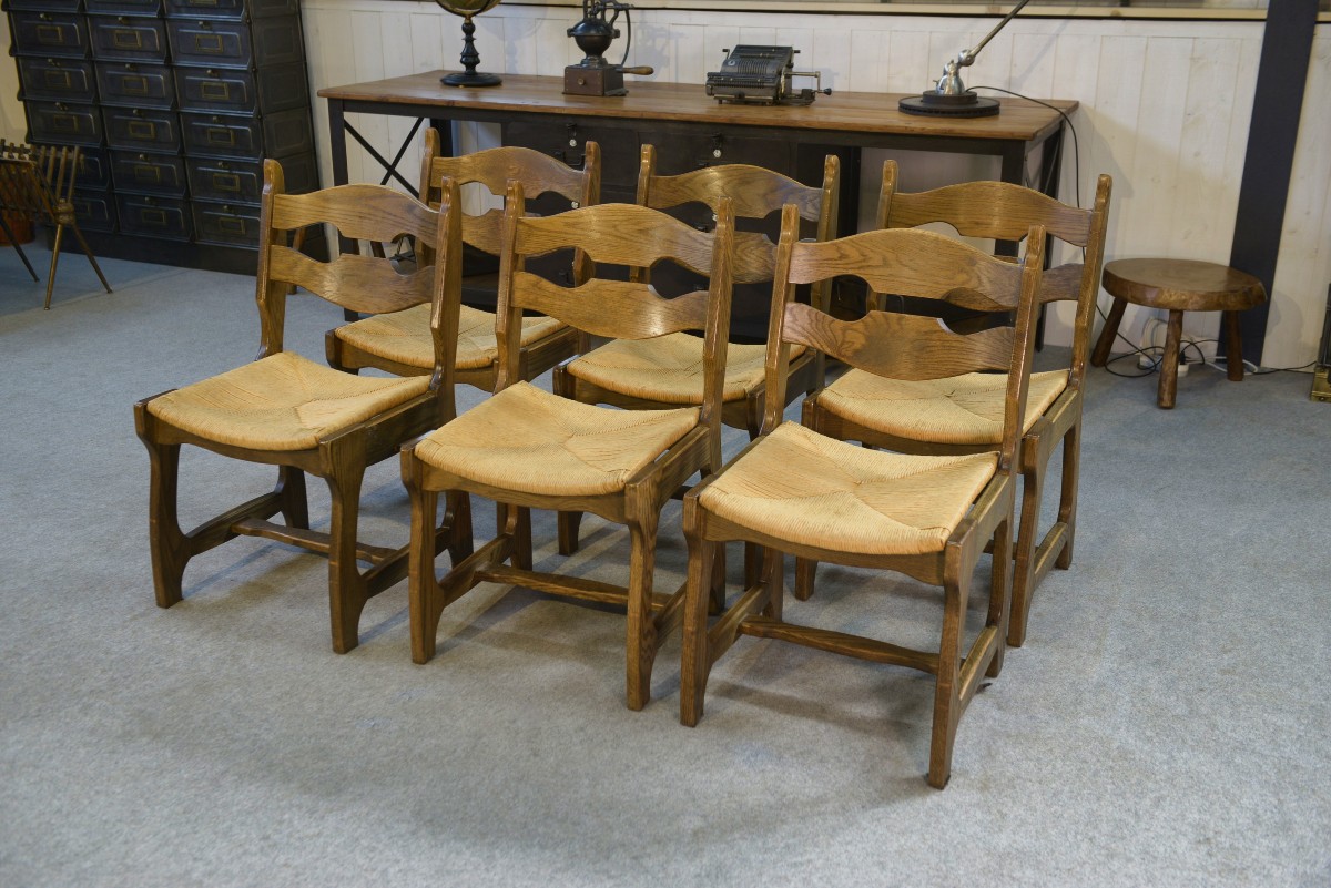 Ensemble de 6 chaises en chêne massif dans le goût de  Guillerme et Chambron 1950's
