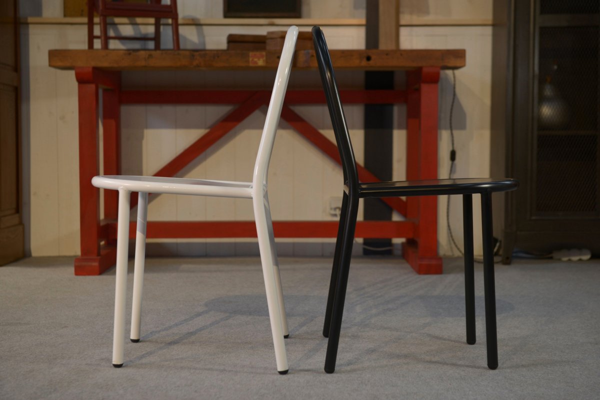 Pair Of White And Black Chairs By Mallet Stevens-photo-3