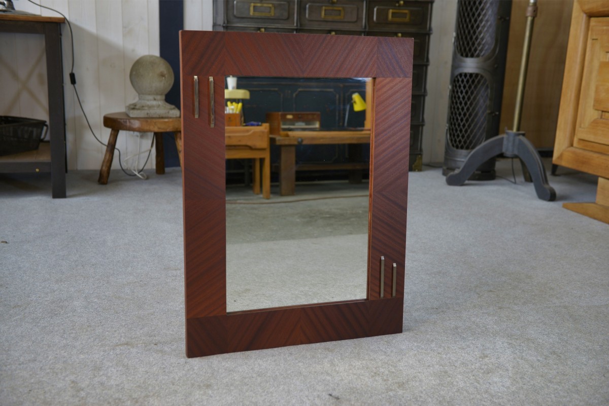 Miroir moderniste en placage d'acajou 1950's