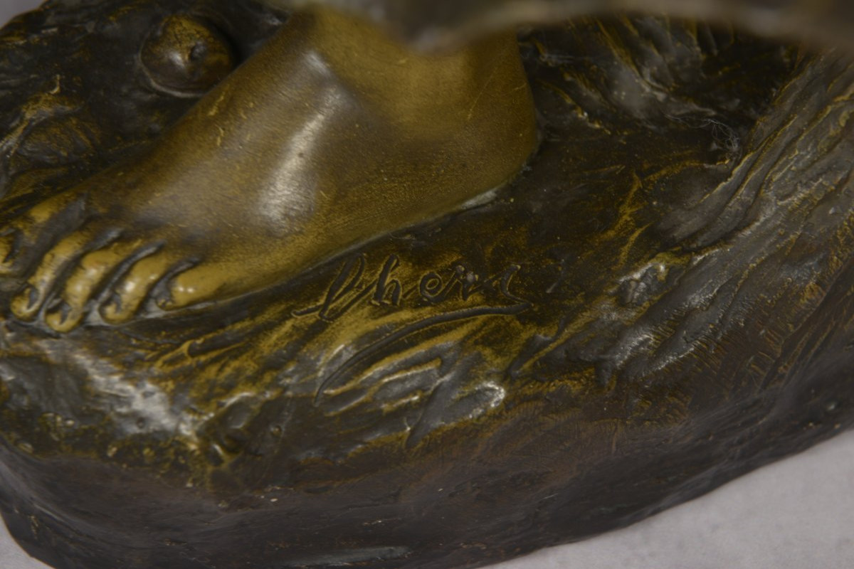 Statue en terre cuite femme porteuse d'une jarre signée XX's-photo-3