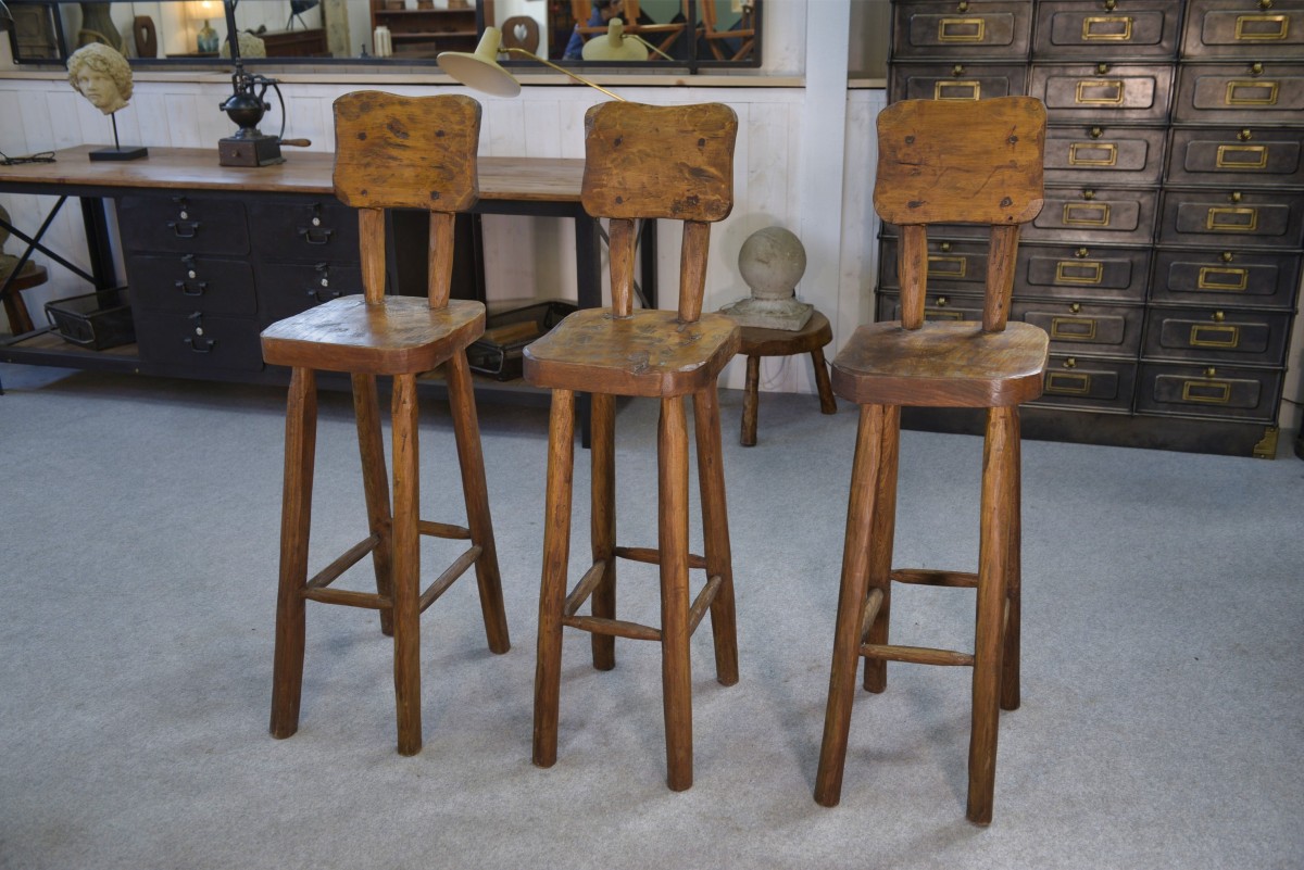Ensemble de 3 tabourets hauts brutalistes en orme massif 1960's
